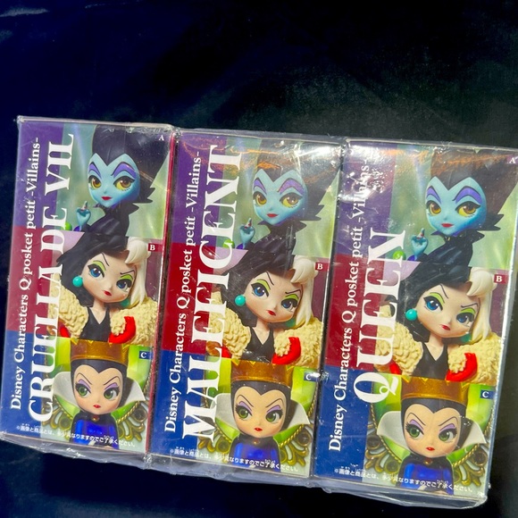 Disney Villains Q Posket Petit Cruella Maleficent Evil Queen Dolls 3 Pack